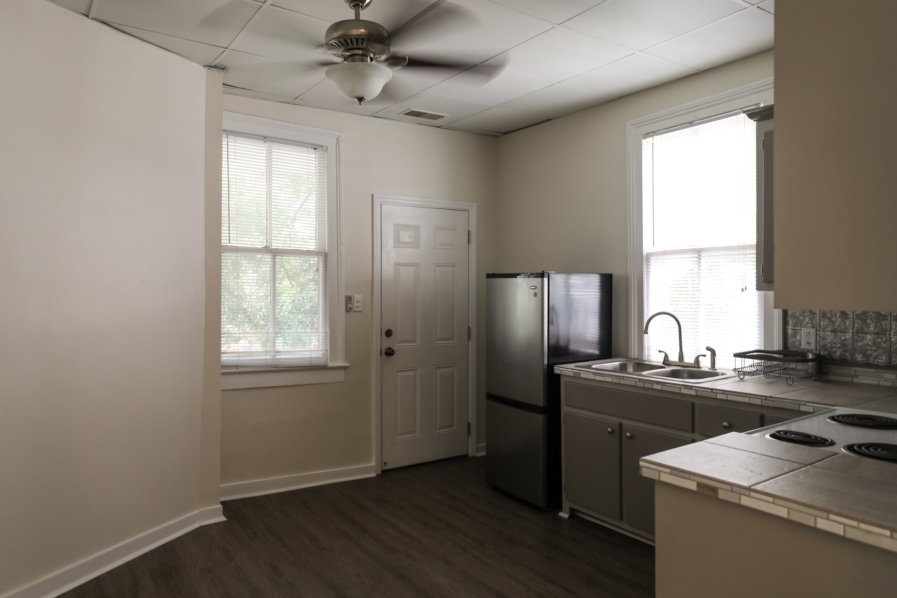 561 Rutledge Avenue - 2